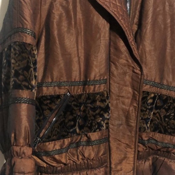 Diana Marco Women's Coat - Picture 2 of 8